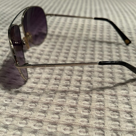 Michael Kors sunglasses - Picture 2 of 2